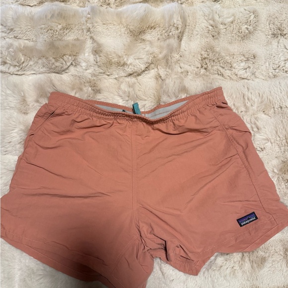 Womens Patagonia 4 Inch Shorts 100% Cotton Funhoggers Sunfade Pink - Picture 2 of 5